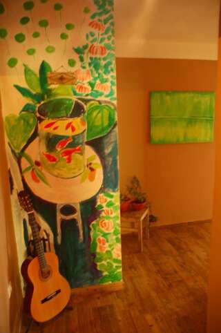 Хостелы Hostel Anton Тиват Двухместный номер с 2 отдельными кроватями и общей ванной комнатой-1